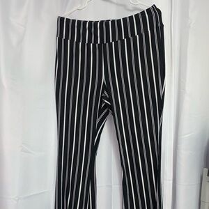✨Flowy striped pants